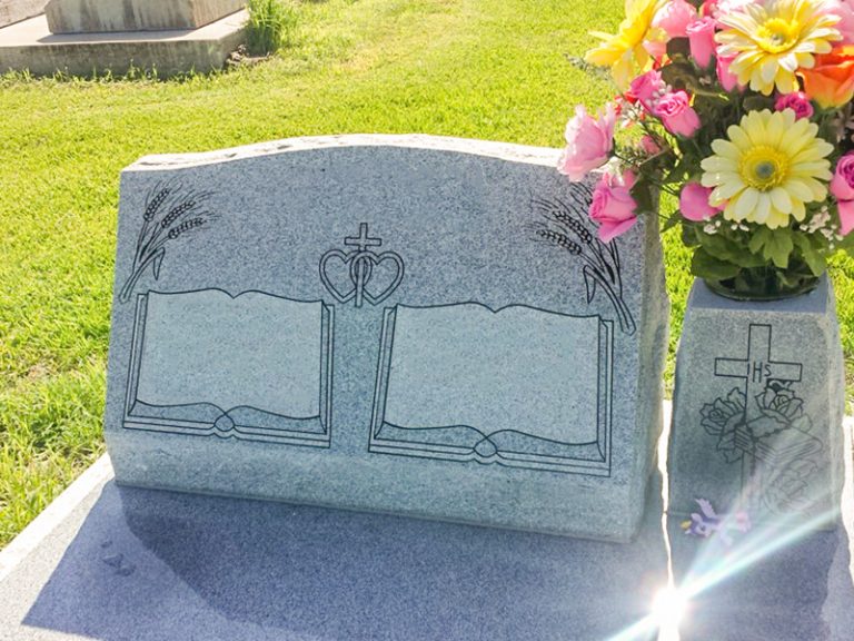 Lasting Tribute Broussard and Romero Inc Kaplan, LA