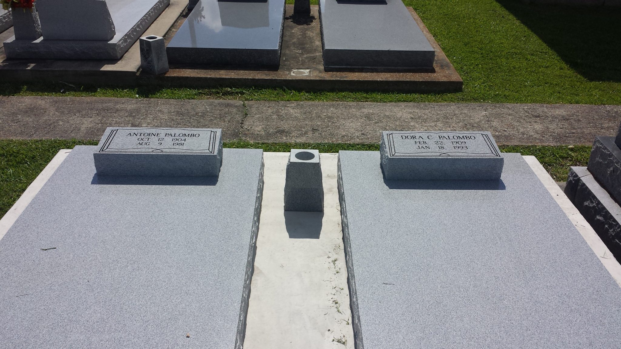 Lasting Tribute Broussard and Romero Inc Kaplan, LA