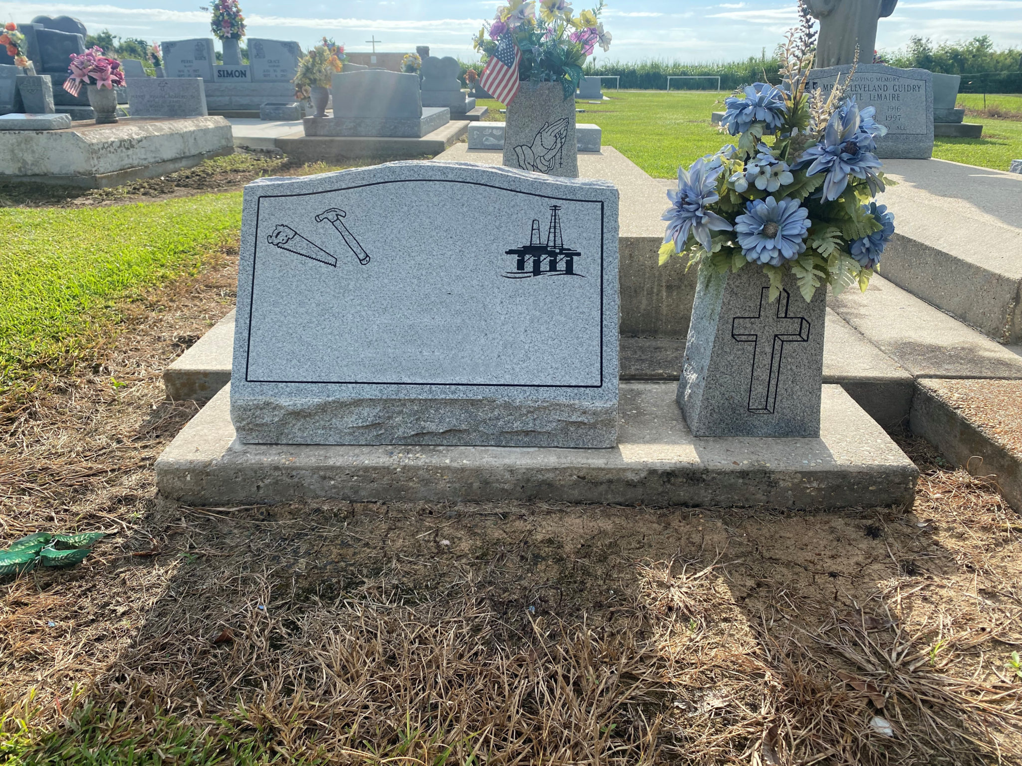 Lasting Tribute Broussard and Romero Inc Kaplan, LA